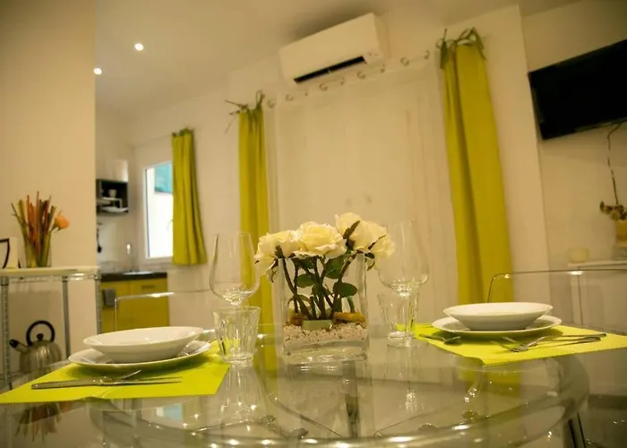 Giripaso Apartment